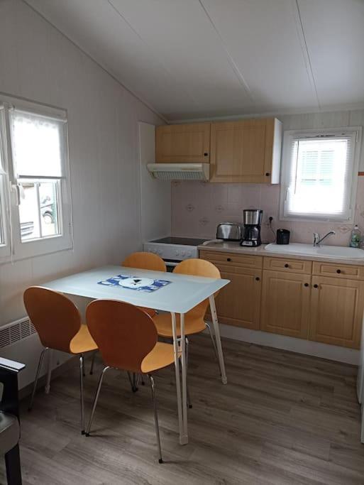 Chalet 4 Personnes Au Calme Apartment Sulniac Bagian luar foto